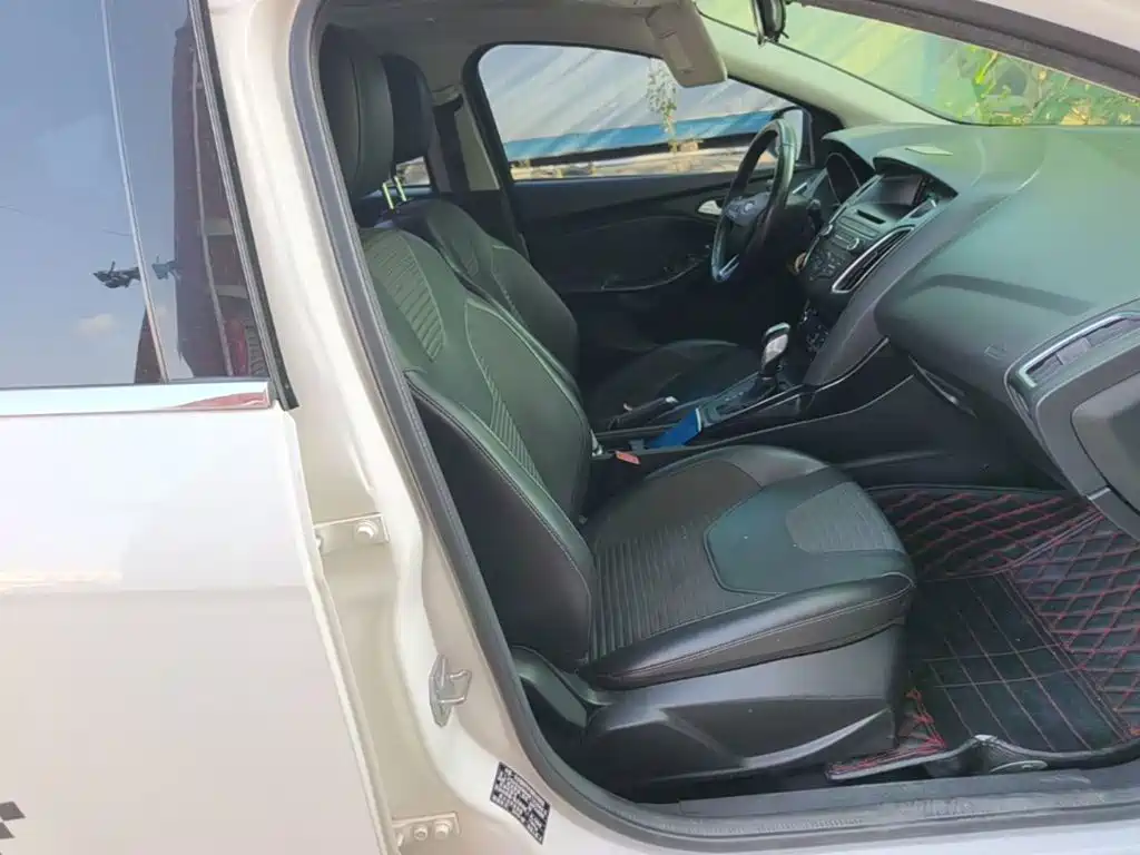 Ford Focus — миниатюра 25