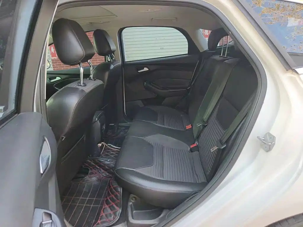 Ford Focus — миниатюра 17
