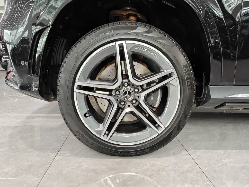 Mercedes-Benz GLS — миниатюра 7