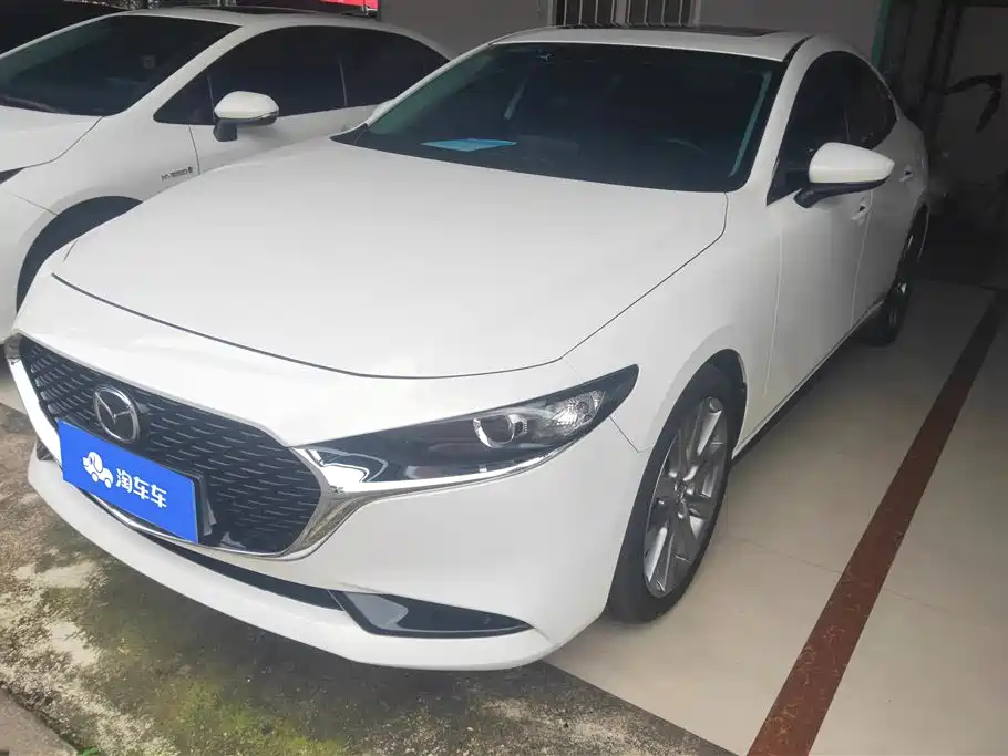 Mazda 3 Axela 2023