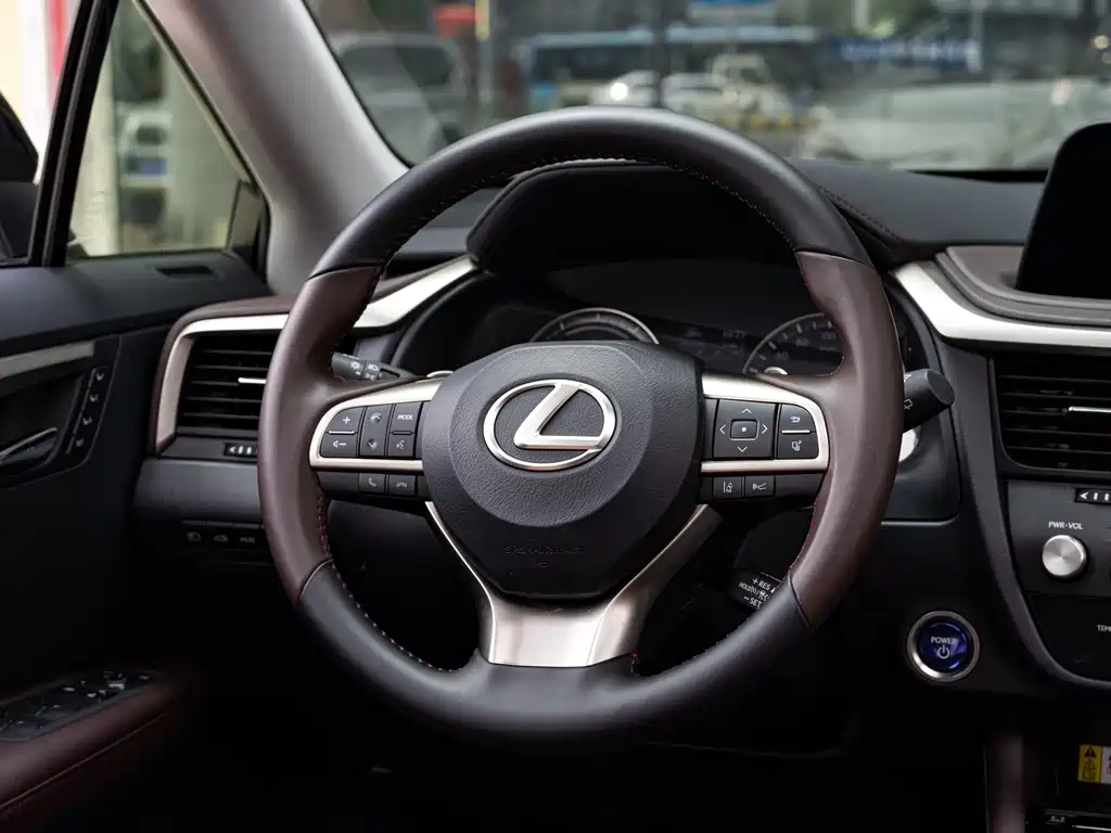 Lexus RX — миниатюра 15