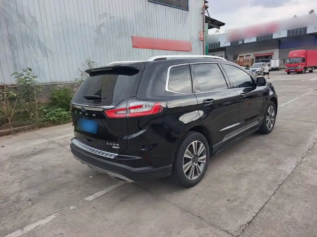 Ford Edge — миниатюра 7