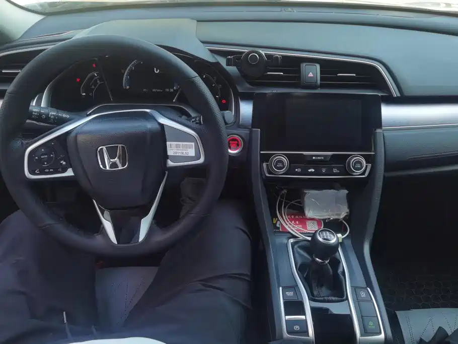 Honda Civic — миниатюра 12
