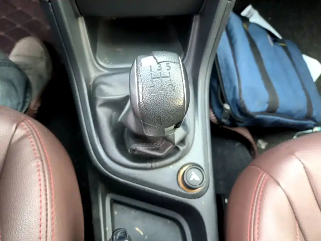 Peugeot 308 — миниатюра 14