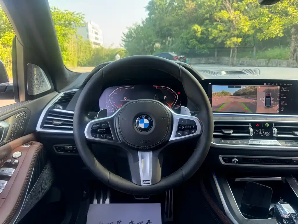 BMW X7 — миниатюра 12