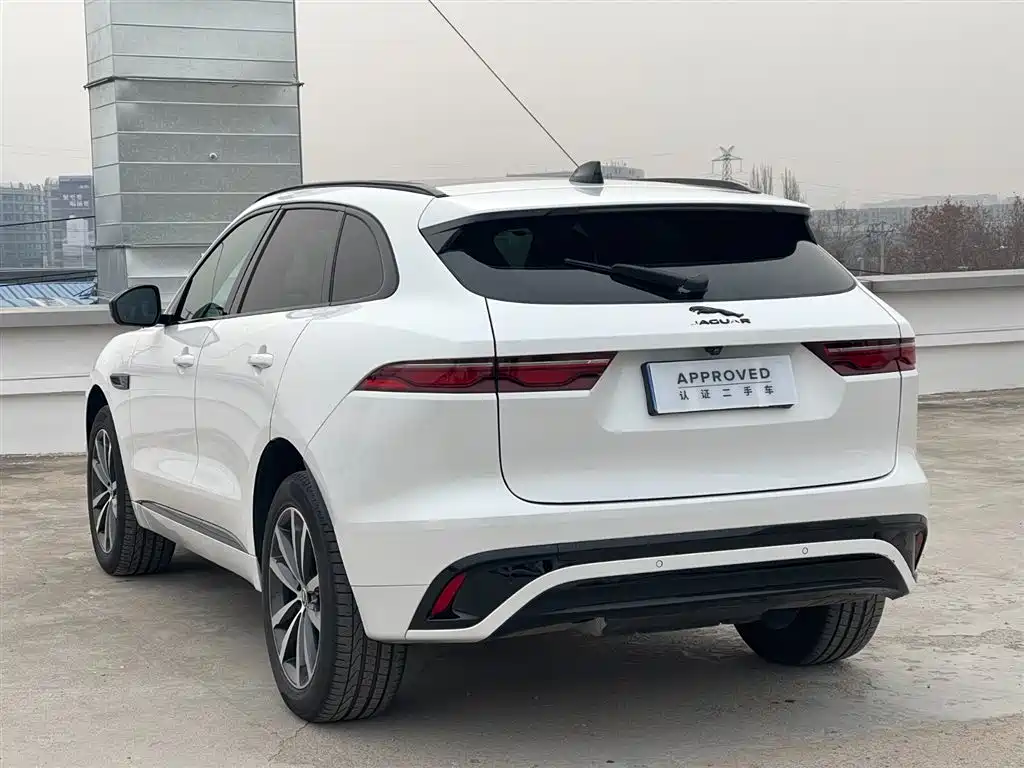 JAGUAR F PACE