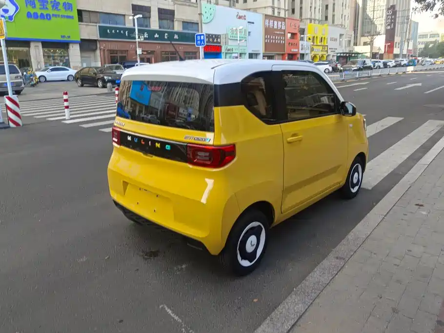 Wuling MINIEV — миниатюра 3