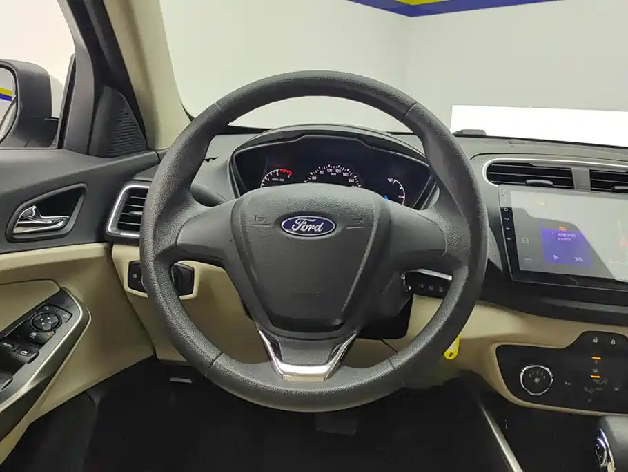 Ford Escort — миниатюра 15