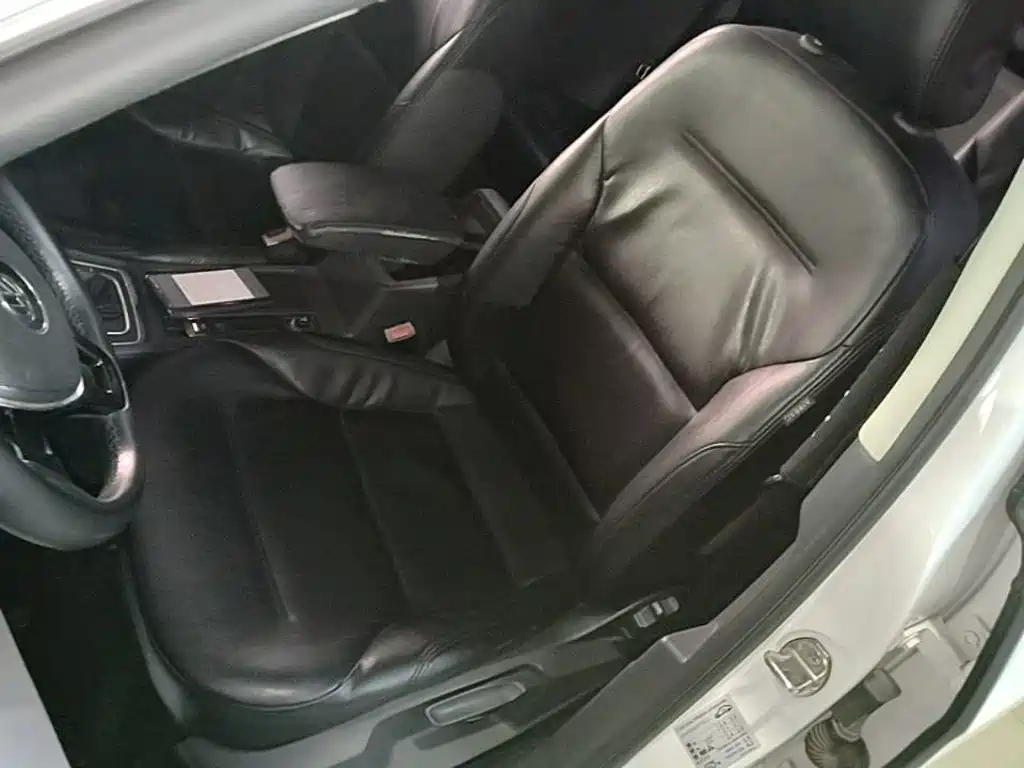 Volkswagen Golf — миниатюра 15