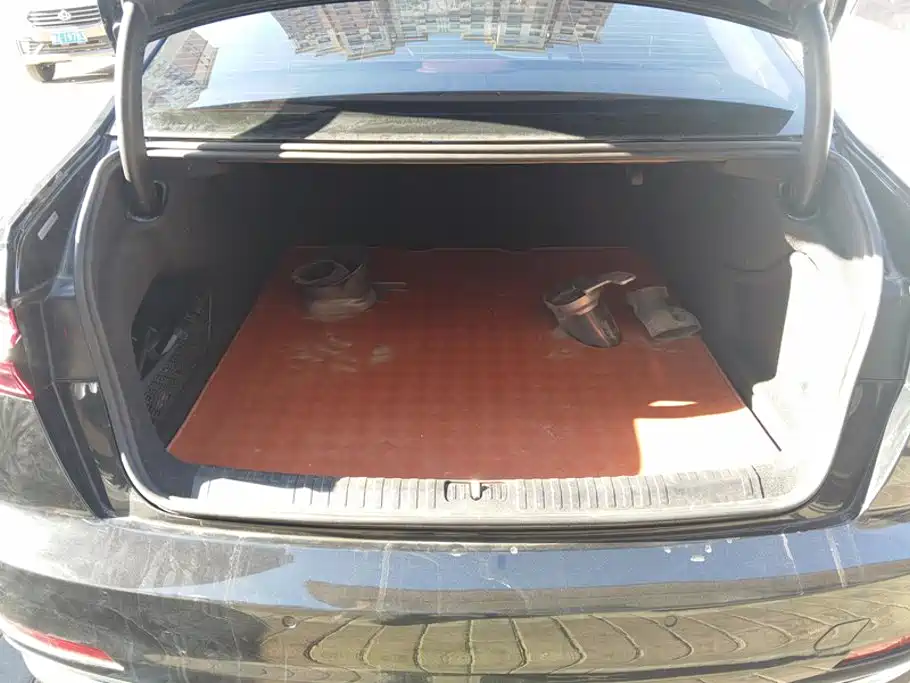 Audi A6L — миниатюра 4