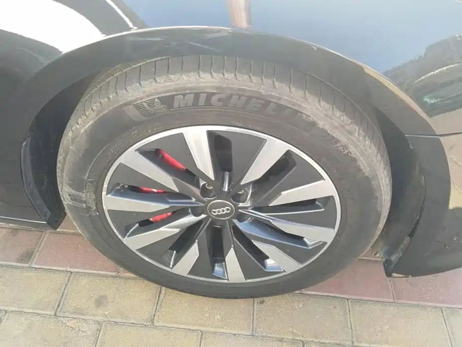 Audi A6L — миниатюра 6