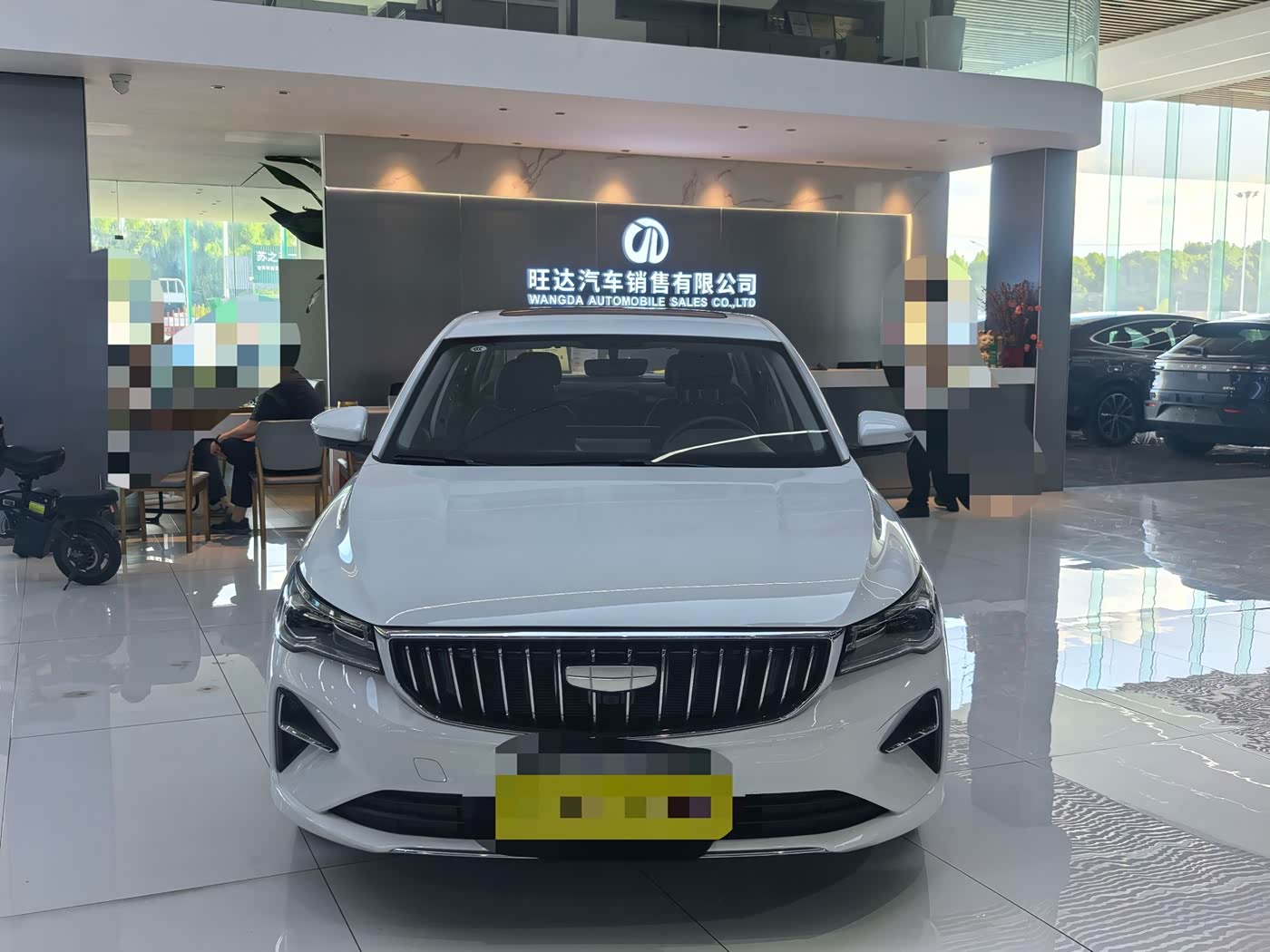 Geely Emgrand 1.5 л 2025 г. Белый, пробег 3200 км