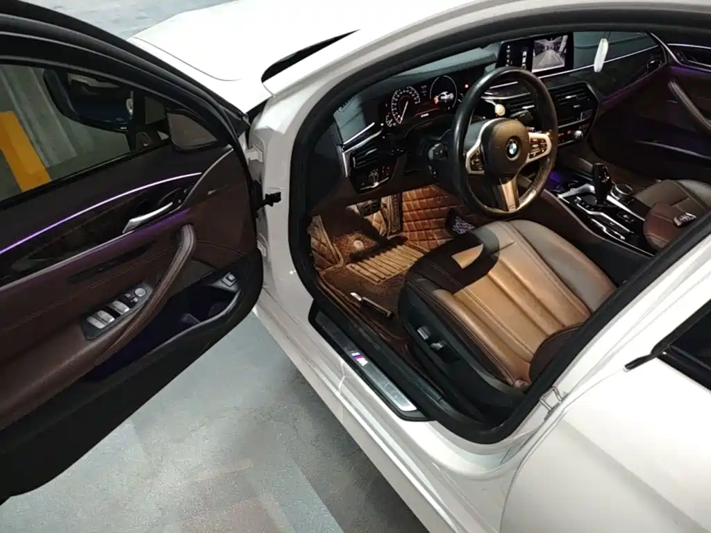 BMW 5 Series — миниатюра 16