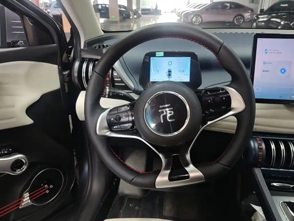 BYD Yuan Plus — миниатюра 11