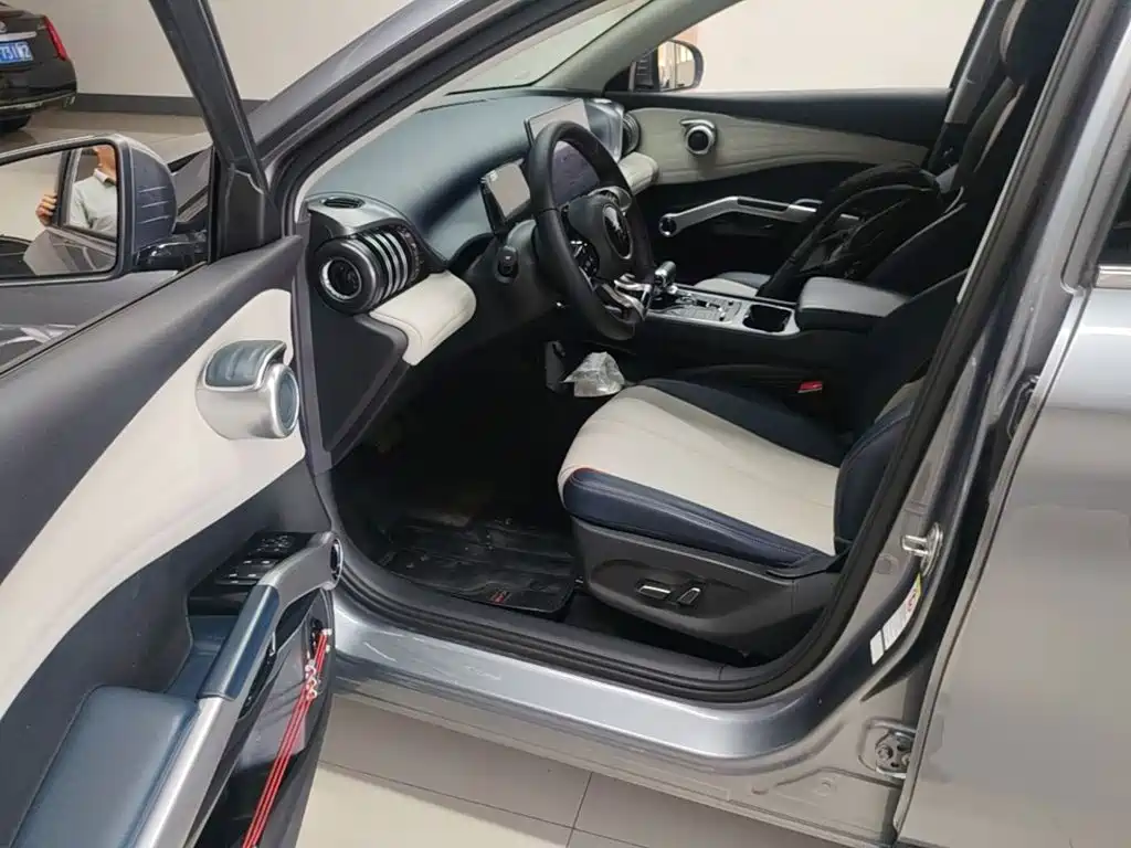 BYD Yuan Plus — миниатюра 16