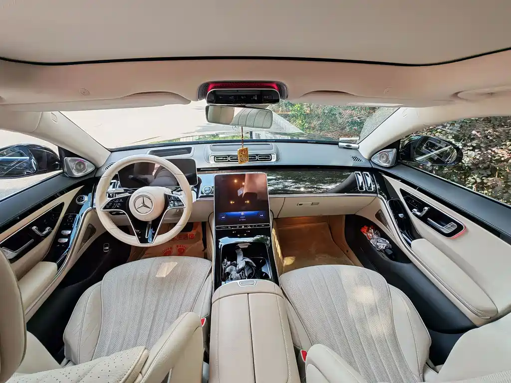 Mercedes-Benz S-Class — миниатюра 6