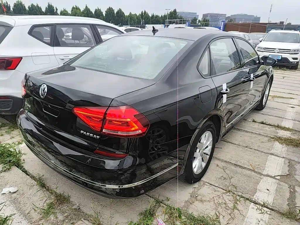 Volkswagen Passat — миниатюра 7