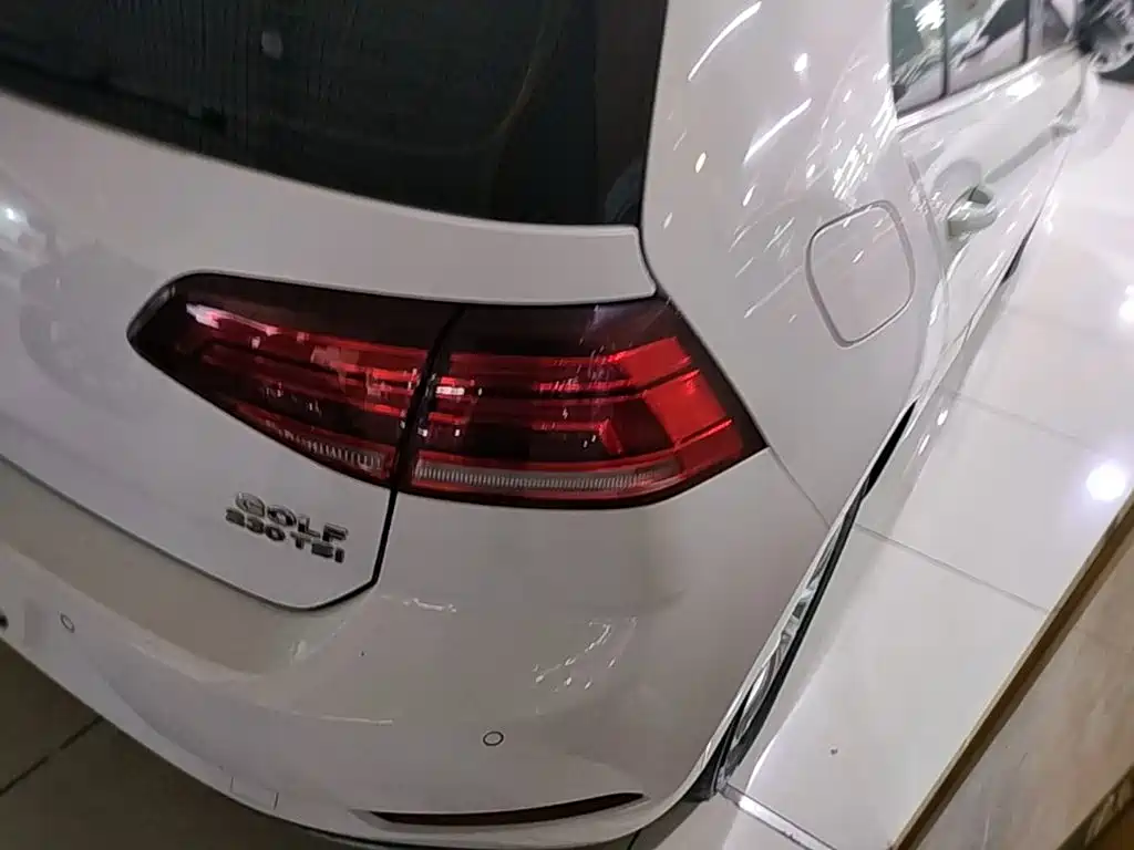 Volkswagen Golf — миниатюра 8