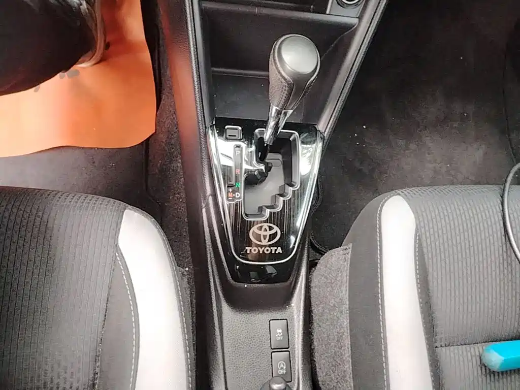 Toyota Yaris L — миниатюра 14
