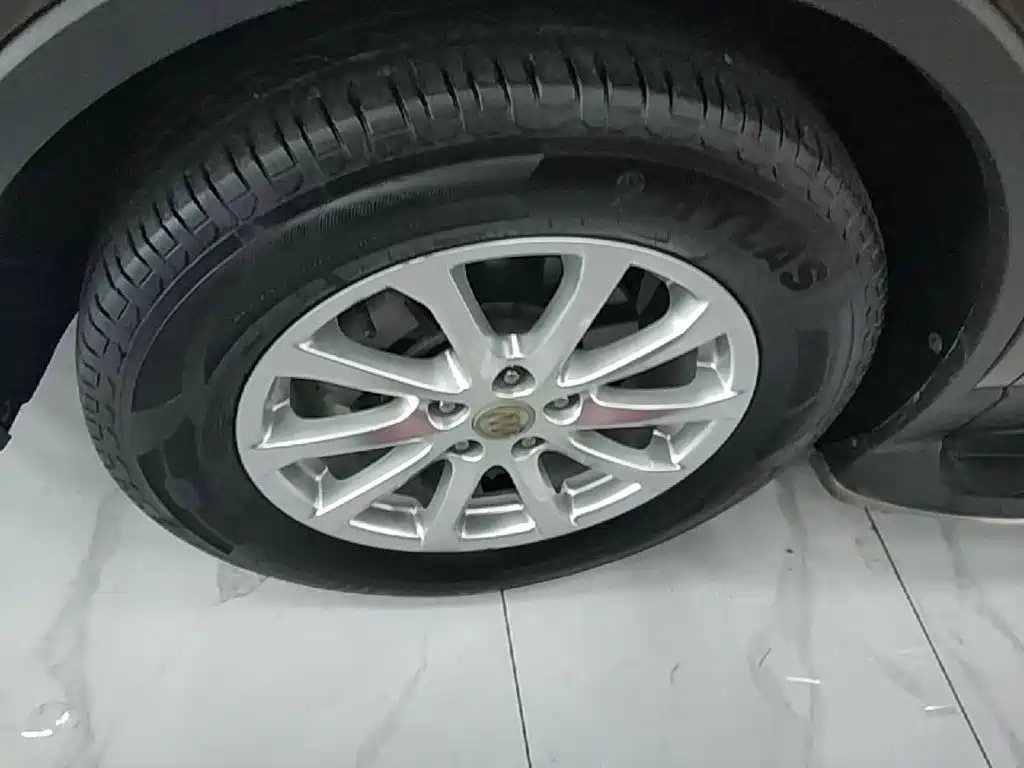 Buick Envision Plus — миниатюра 23