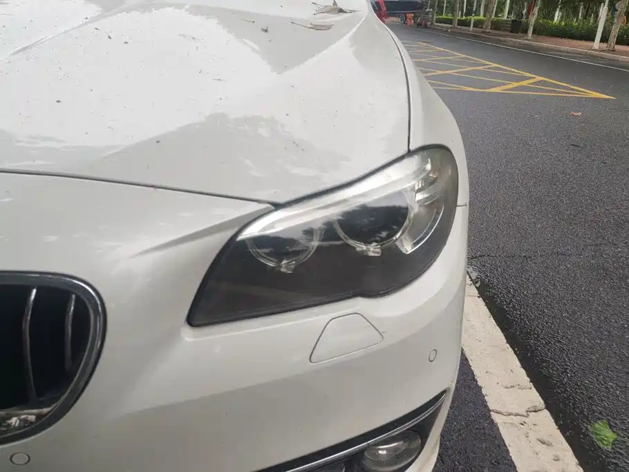 BMW 5 Series — миниатюра 5