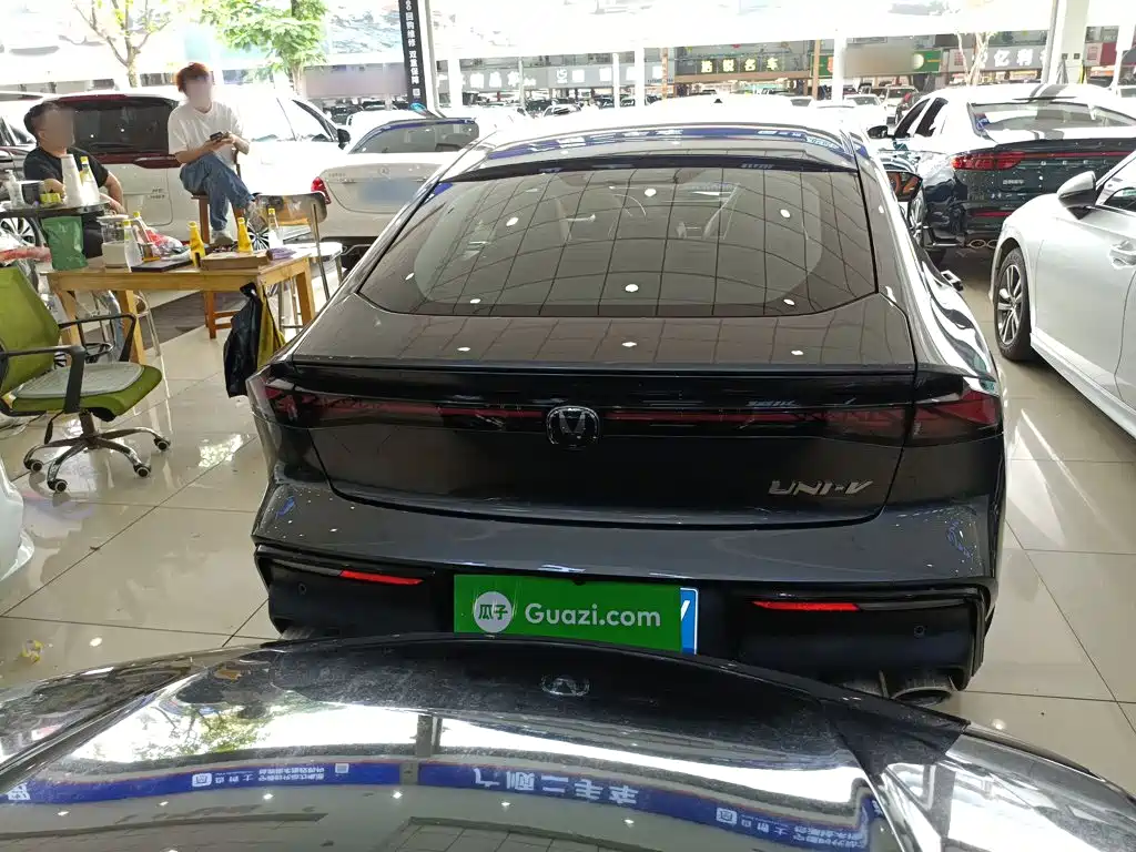 Changan UNI-V 2023 1.5T Sport