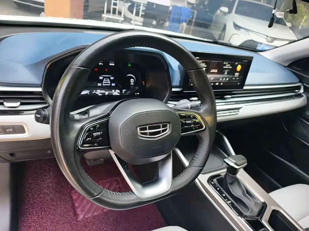 Geely Emgrand — миниатюра 11