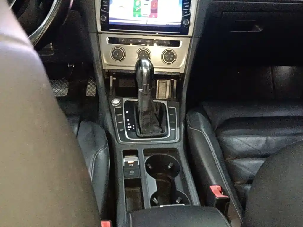 Volkswagen Golf — миниатюра 14