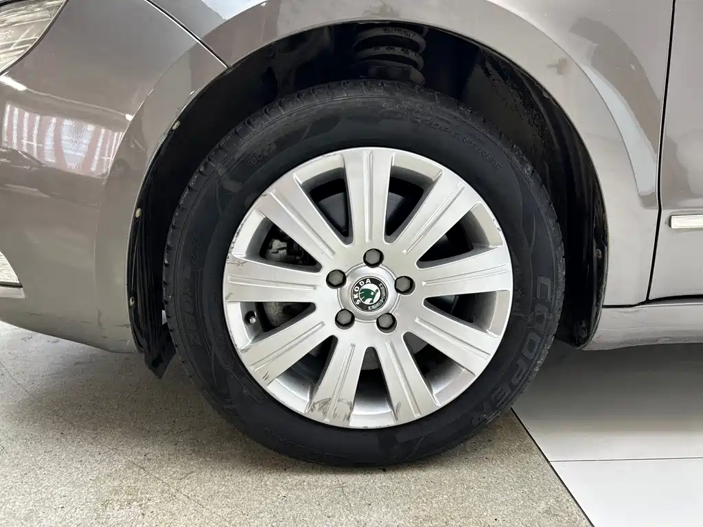 Skoda Superb — миниатюра 29