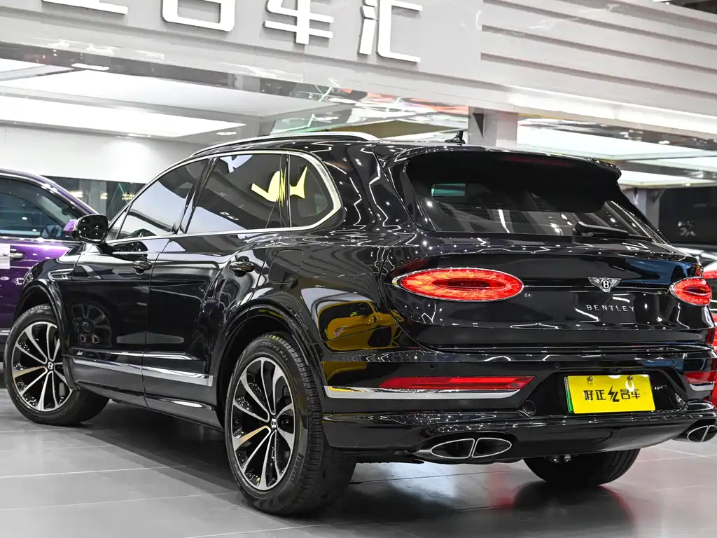 BENTLEY TIMYUE PLUG IN HYBRID