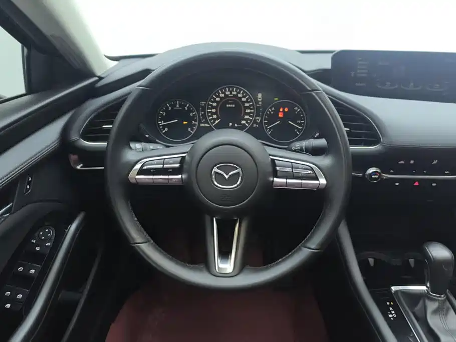 Mazda 3 Axela — миниатюра 15