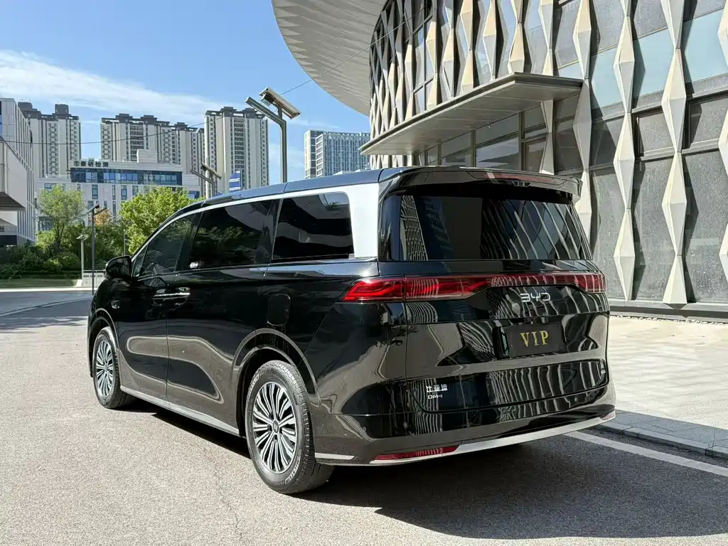 BYD Xia — миниатюра 9