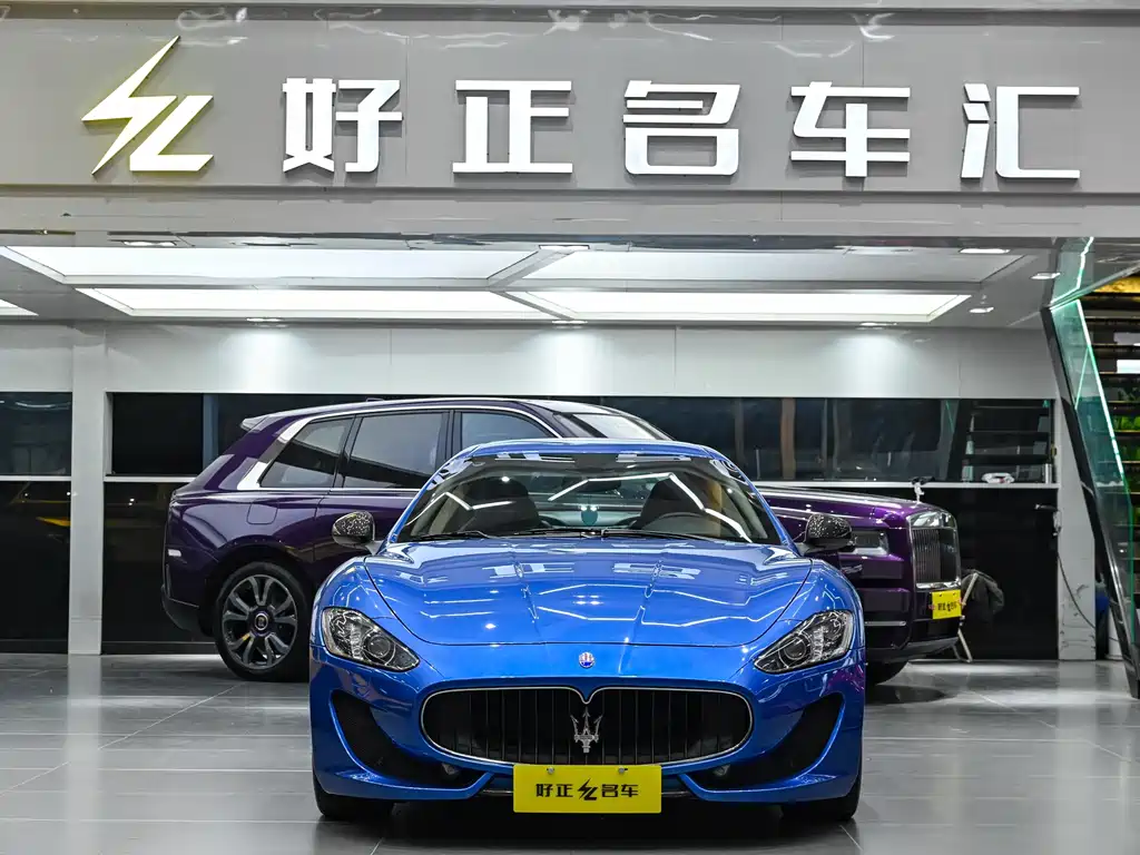 Maserati GranTurismo 2013 4.7L Sport F1