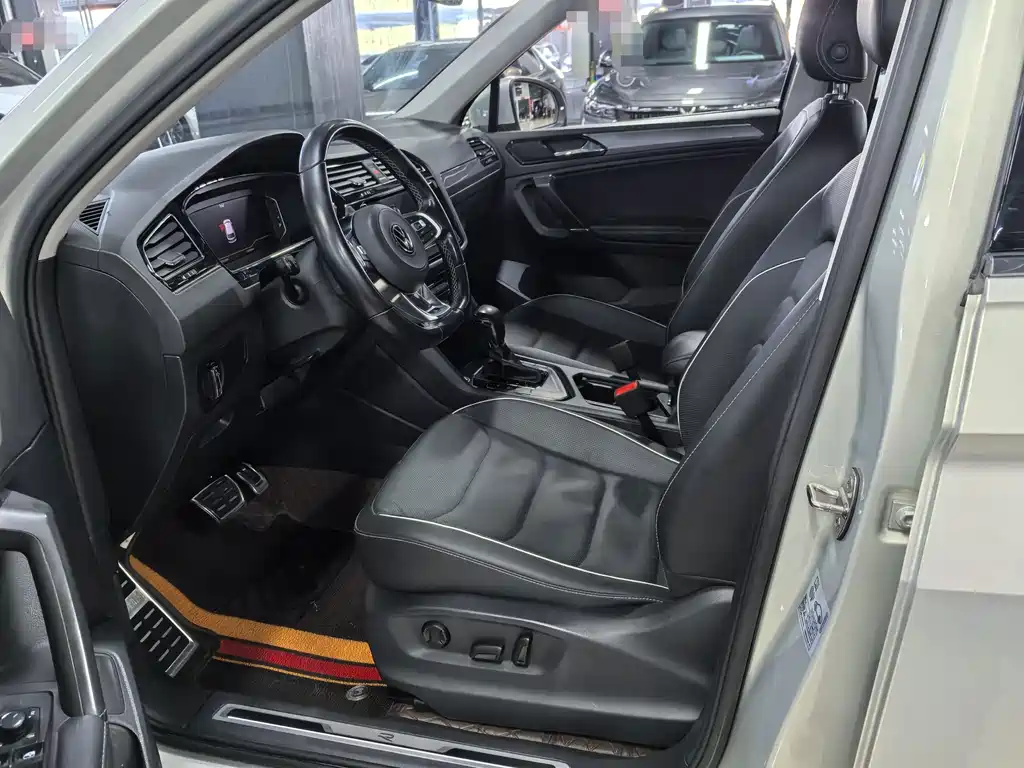 Volkswagen Tiguan L — миниатюра 7