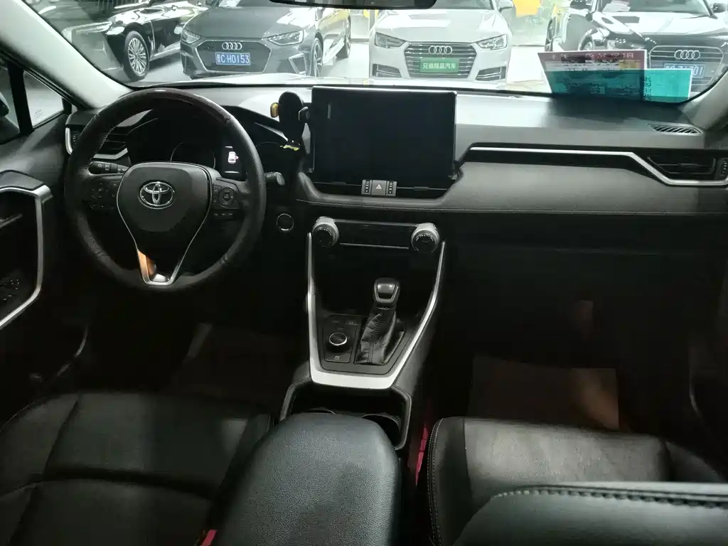 Toyota Wildlander — миниатюра 7