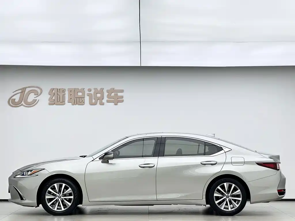Lexus ES — миниатюра 3
