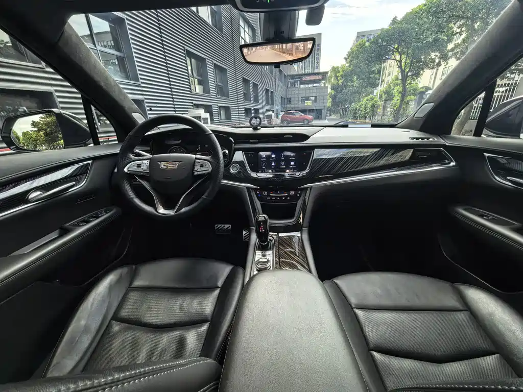 Cadillac XT6 — миниатюра 6