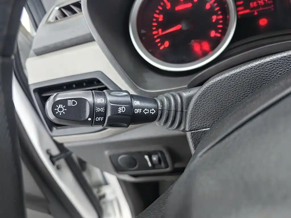 Wuling Hongguang — миниатюра 21