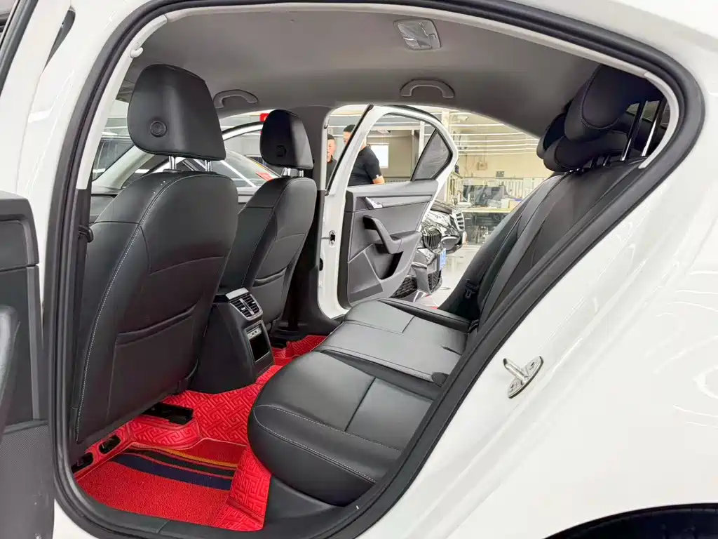 Skoda Octavia — миниатюра 8