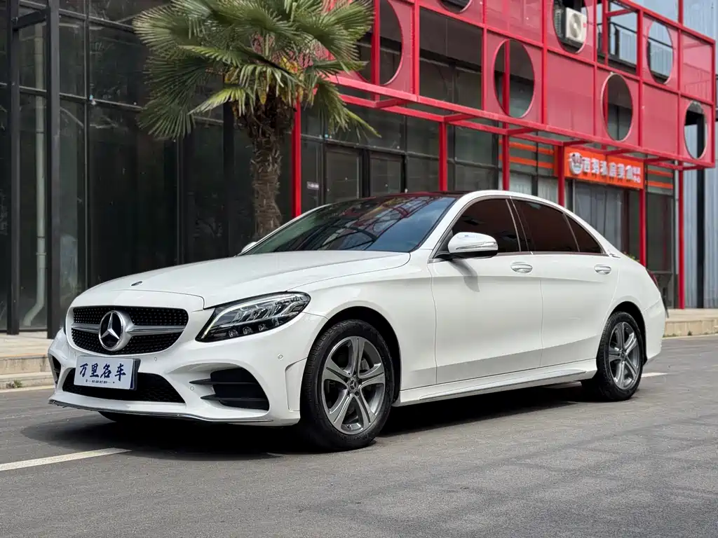 Mercedes-Benz C-Class 2019