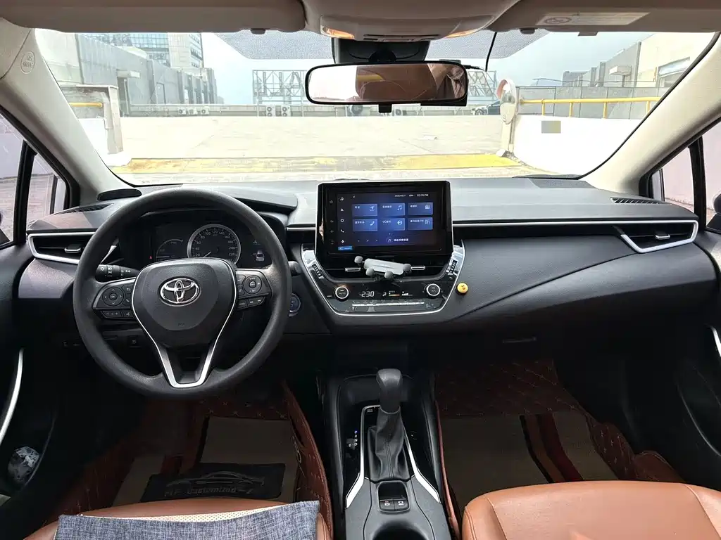 Toyota Corolla — миниатюра 7