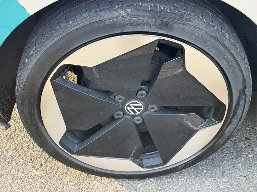 Volkswagen ID.3 — миниатюра 23