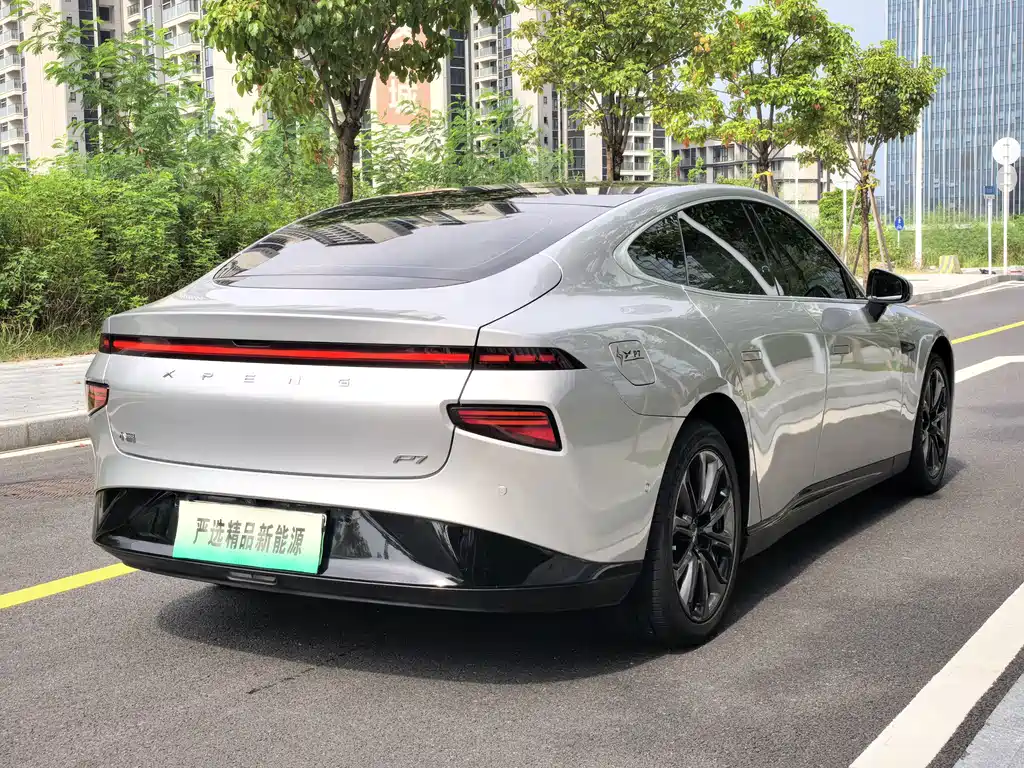 XPeng P7 — миниатюра 5