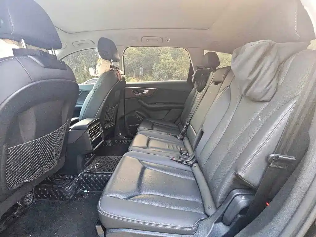 Audi Q7 — миниатюра 4