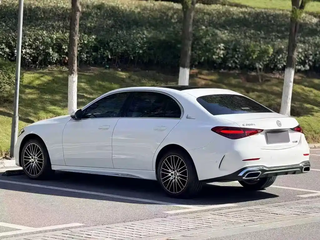 Mercedes-Benz C-Class — миниатюра 10