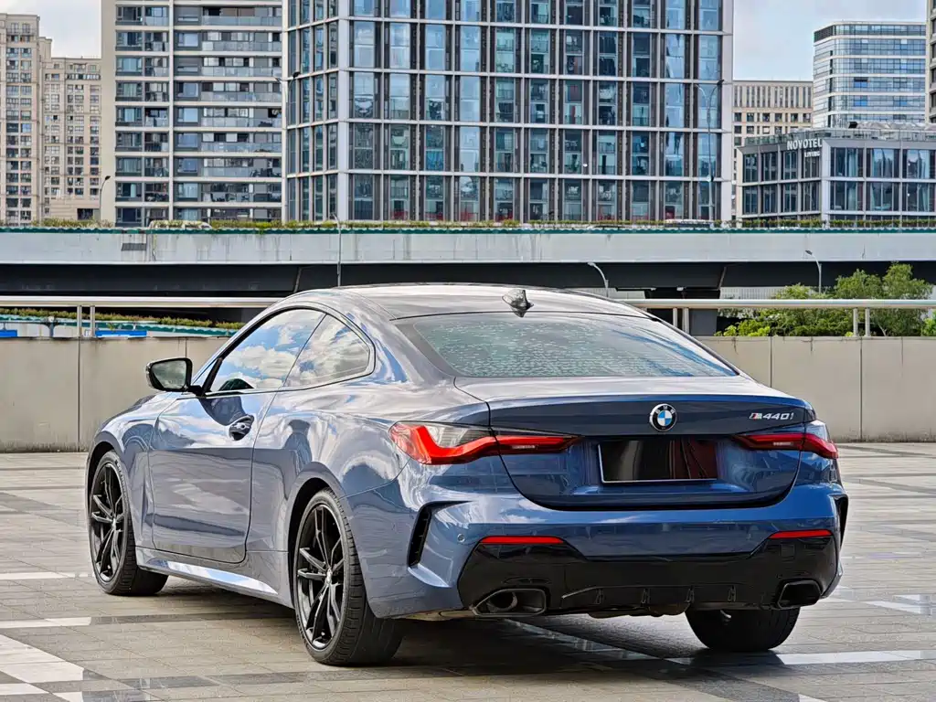 BMW 4 Series — миниатюра 4