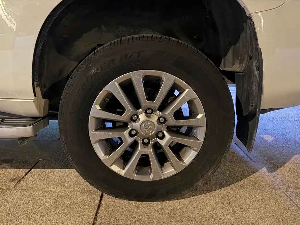 Toyota Prado — миниатюра 16