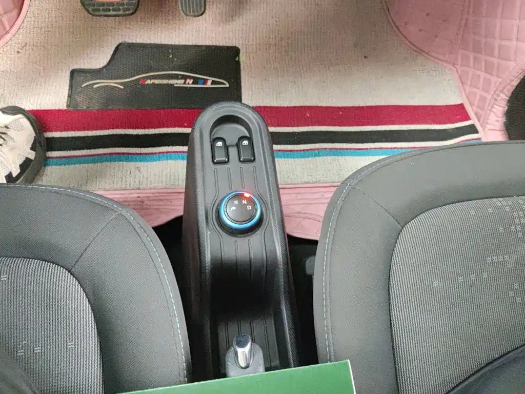 Wuling MINIEV — миниатюра 10