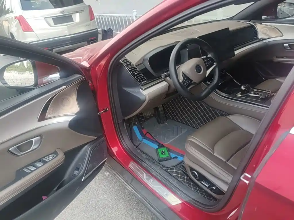 BYD Han — миниатюра 16