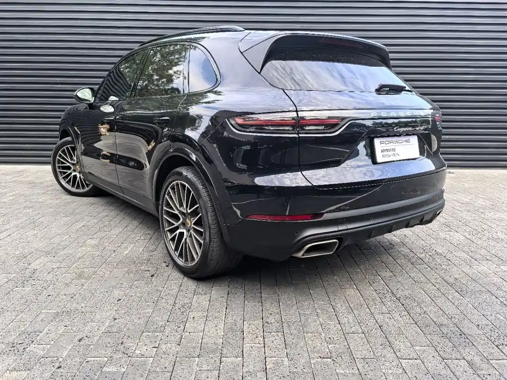 Porsche Cayenne — миниатюра 5